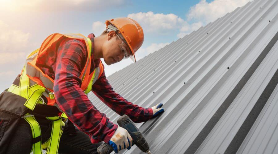 Professional residential roofers in Sterling, OH